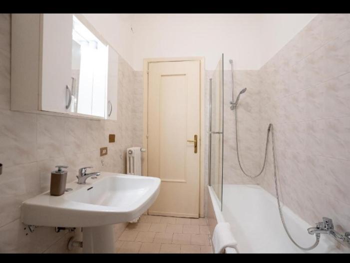 L.T. Savoia Palace & Cavour C.L. Hotel Bari Bagian luar foto